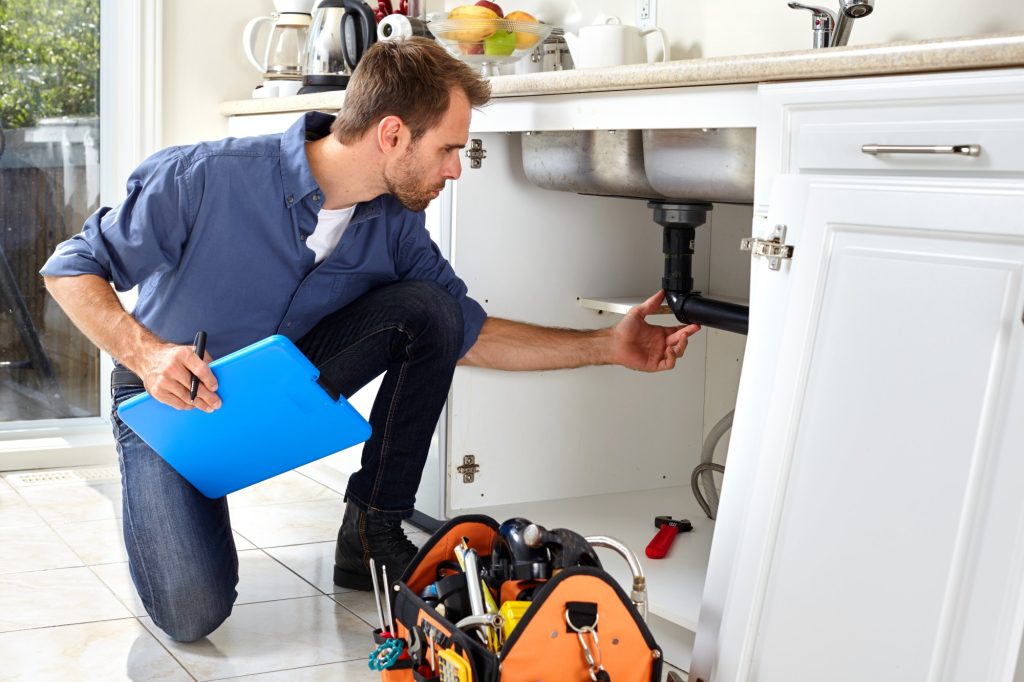 https://bathroom-fitter-northampton.co.uk/emergency-plumber-northampton/